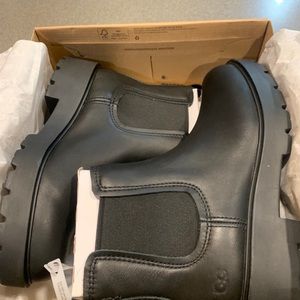 UGG Size 8 Markstrum Boots Brand